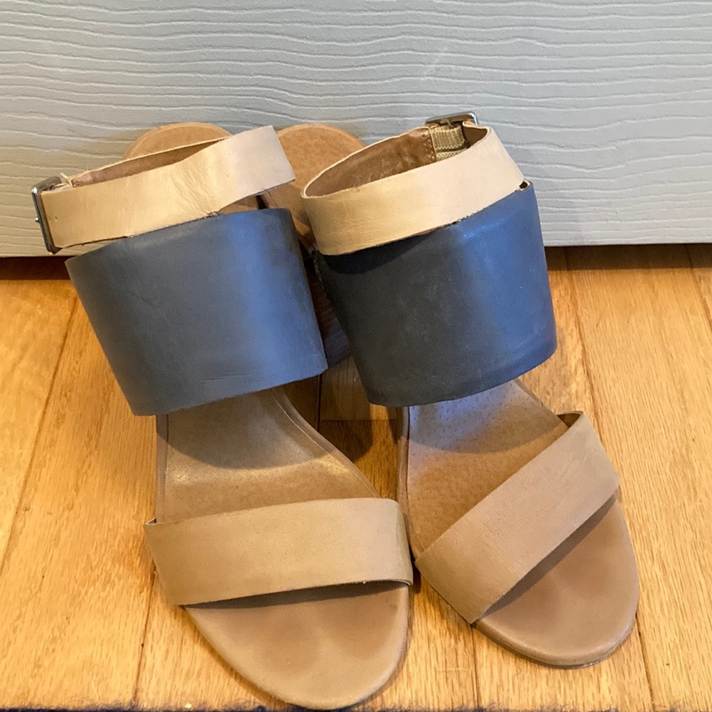 EUC Levity shoes